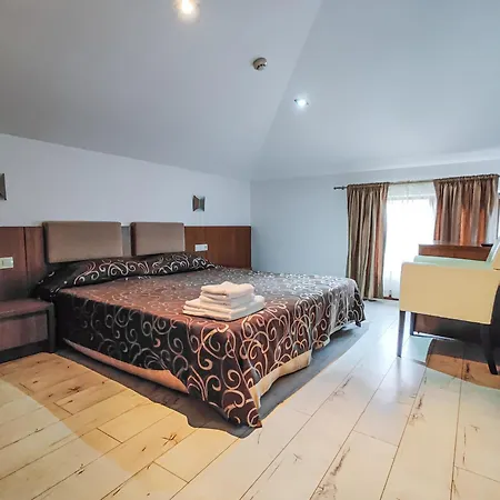 Family Casa Del Mare Отель 3*